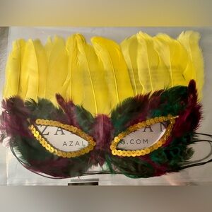 MARDI GRAS Yellow and Green Feather Sequin Mask
